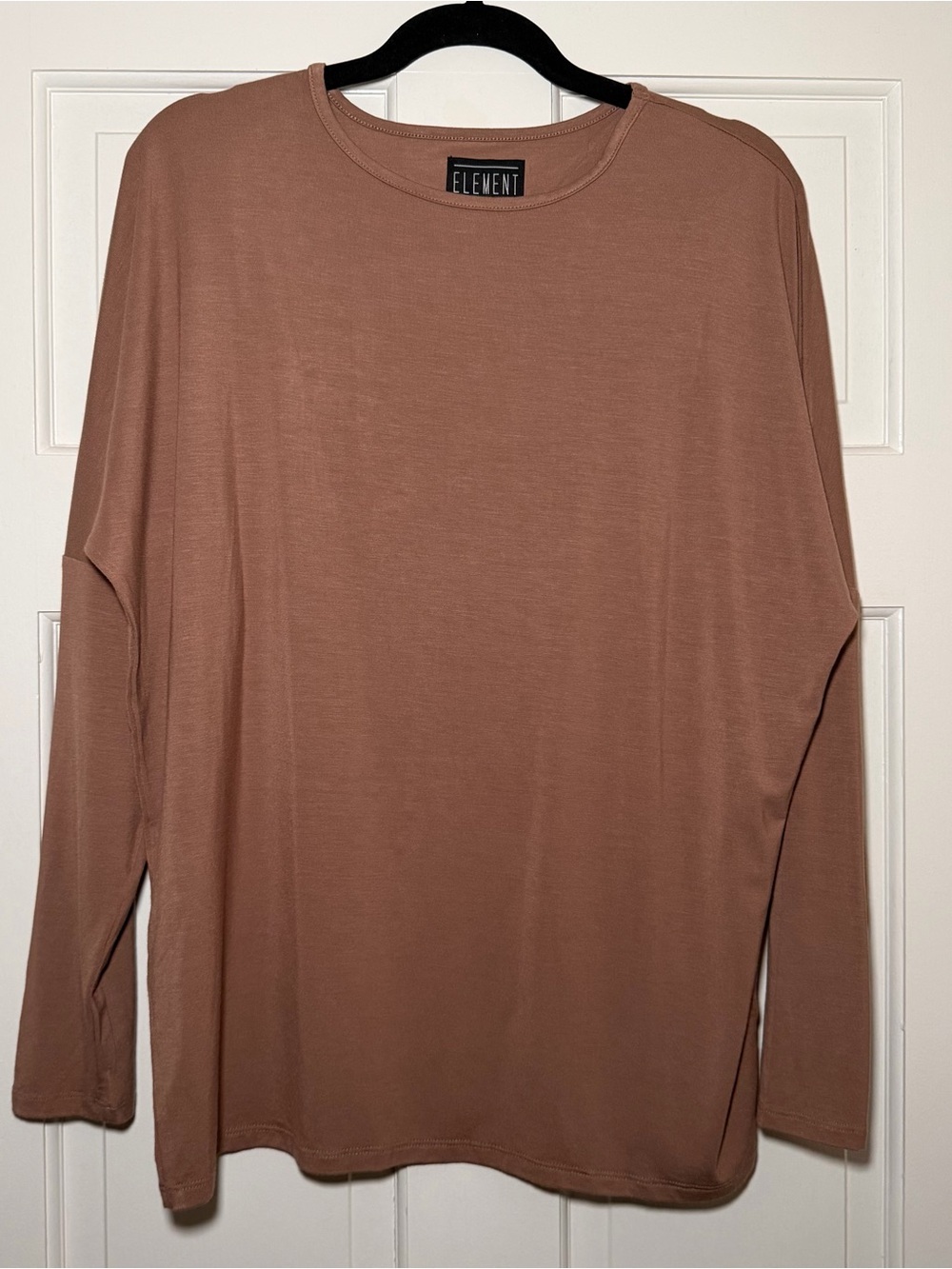 Element Batwing Sleeve Crewneck Shirt in Light Brown size L